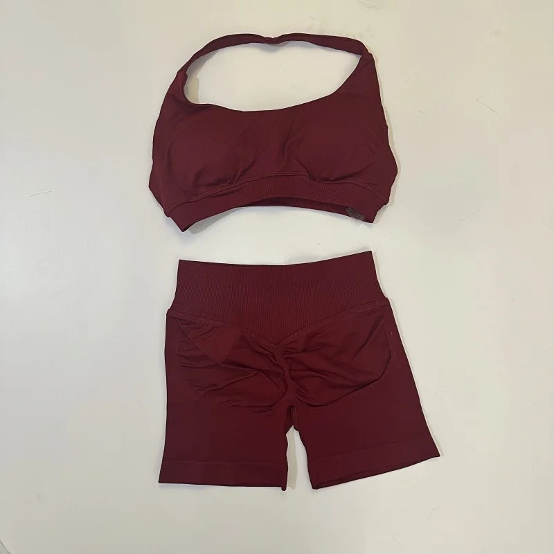 - Ensemble sport deux pièces brassière et short -